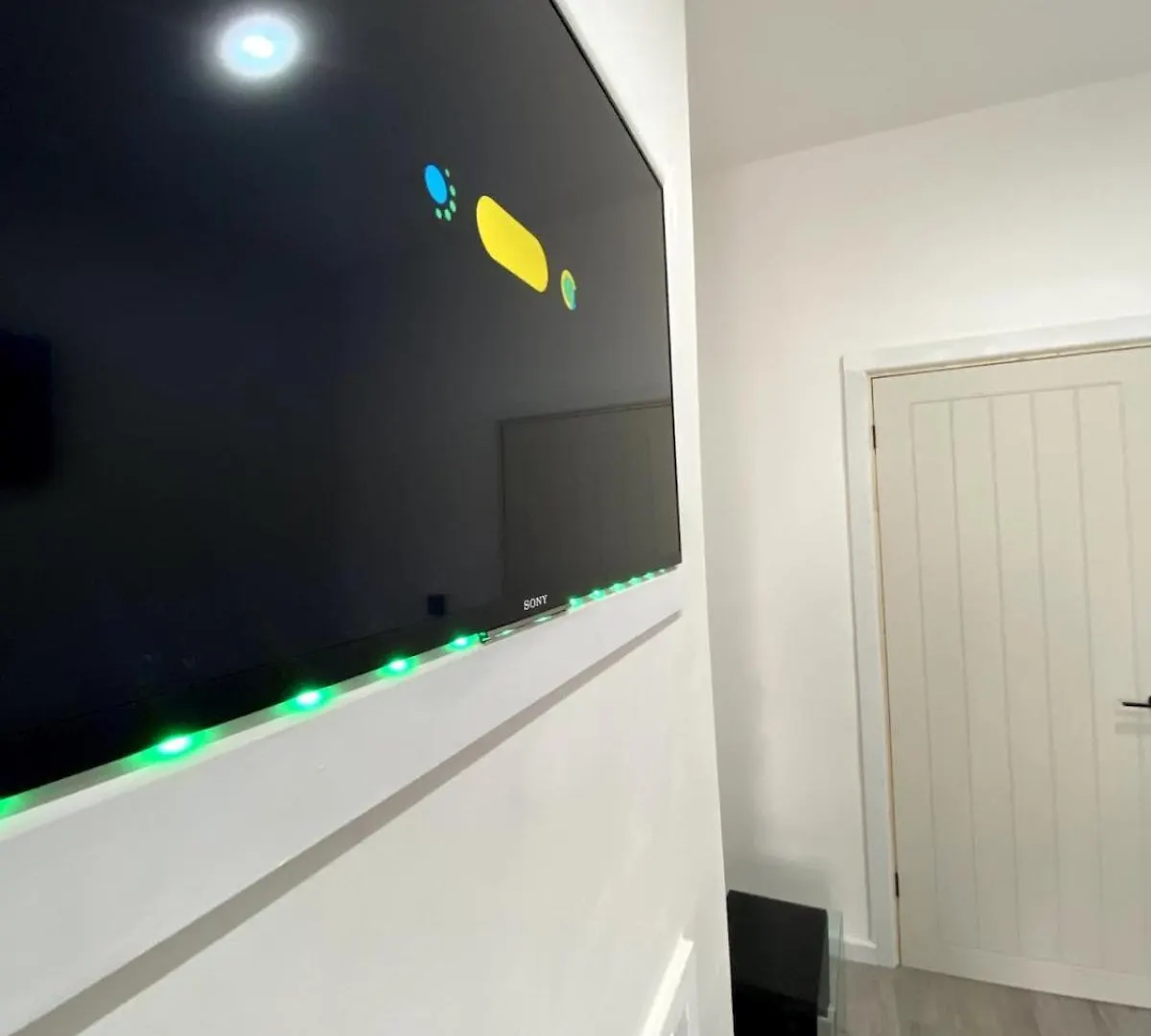Cardiff City Studio Sleeps 4