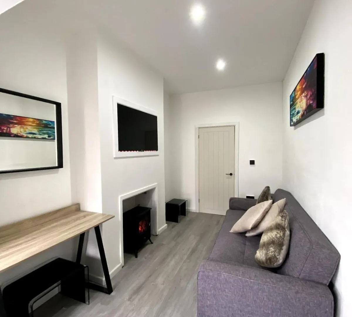 Apartment Cardiff City Studio Sleeps 4